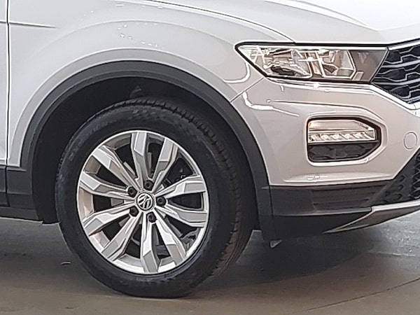 Used Volkswagen T-Roc 2018 for sale - 76125513: Photo 9