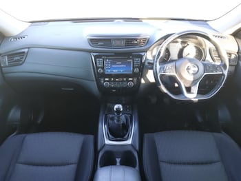 Used Nissan X-Trail 2017 for sale - 76579444: Photo