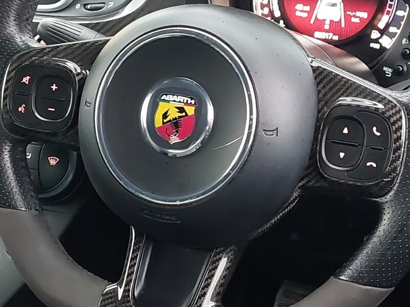 Used Abarth 695 2017 for sale - 77509066: Photo 16