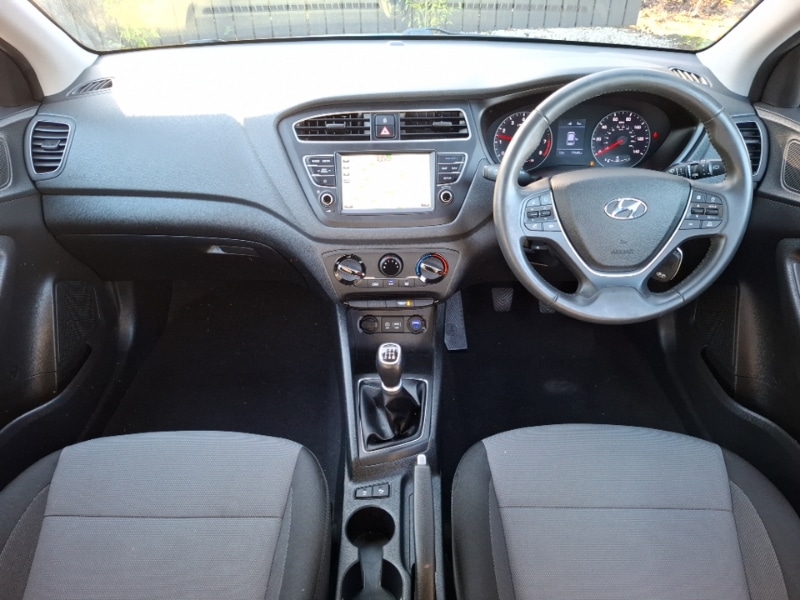 Used Hyundai i20 2019 for sale - 77948000: Photo 2