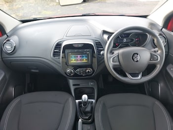 Used Renault Captur 2019 for sale - 77166320: Photo