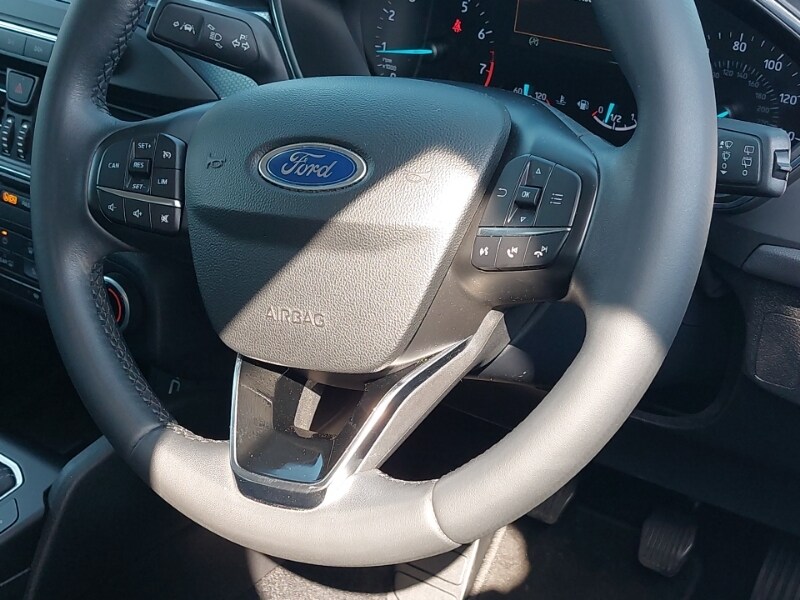 Used Ford Focus 2020 for sale - 76543341: Photo 17