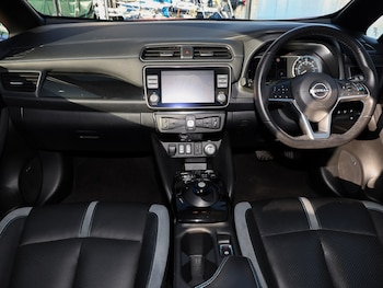 Used Nissan Leaf 2022 for sale - 76911813: Photo