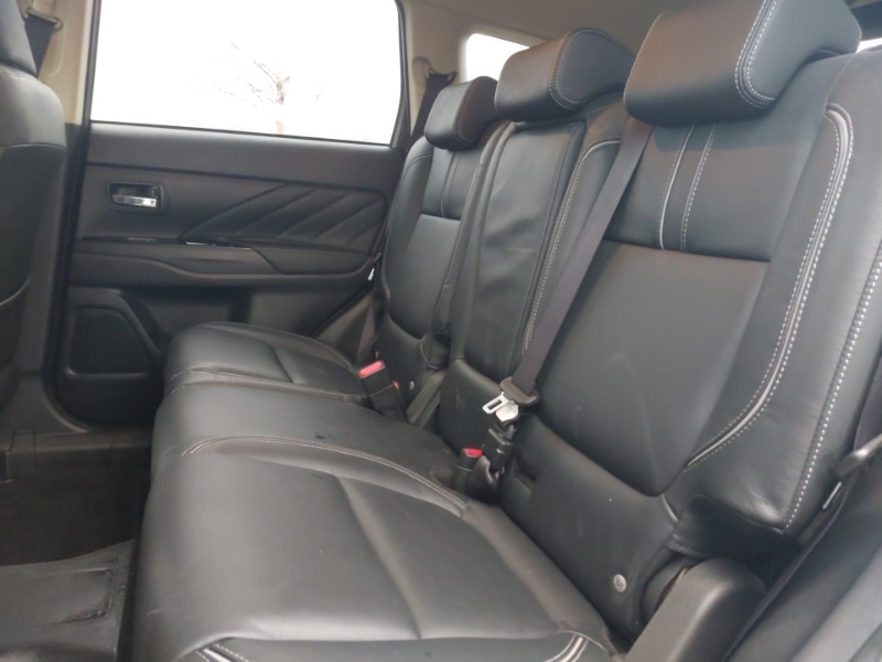 Used Mitsubishi Outlander 2017 for sale - 76855603: Photo 6