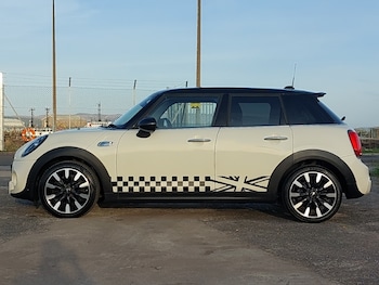 Used MINI Hatch 2019 for sale - 77889537: Photo