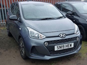 Used Hyundai i10 2019 for sale - 78211497: Photo