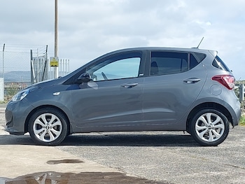 Used Hyundai i10 2019 for sale - 78211497: Photo