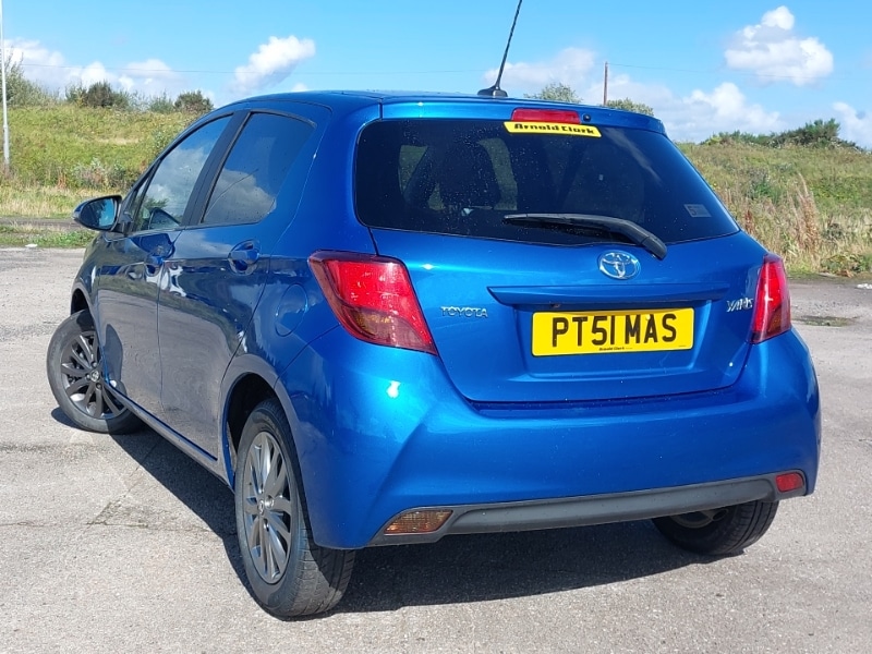 Used Toyota Yaris 2017 for sale - 77062669: Photo 3