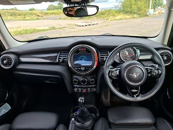 Used MINI Hatch 2019 for sale - 79432883: Photo