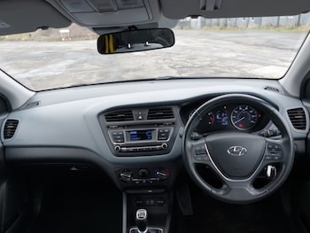 Used Hyundai i20 2015 for sale - 77823097: Photo