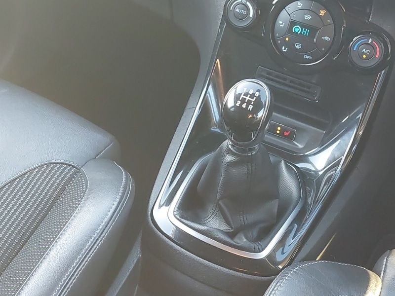 Used Ford Fiesta 2017 for sale - 77047067: Photo 11