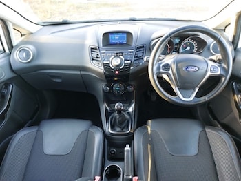 Used Ford Fiesta 2017 for sale - 77047067: Photo