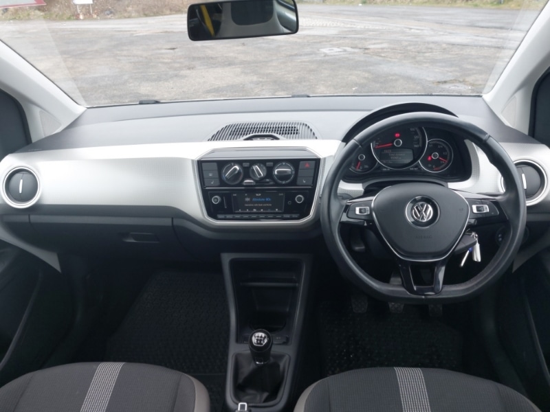 Used Volkswagen up! 2017 for sale - 78125719: Photo 2
