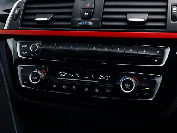 Used BMW 3 Series 2017 for sale - 76213412: Photo 10