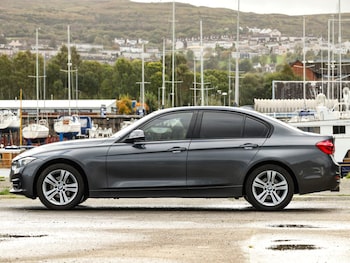 Used BMW 3 Series 2017 for sale - 76213412: Photo