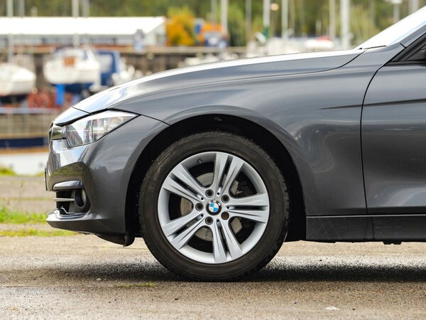 Used BMW 3 Series 2017 for sale - 76213412: Photo 8