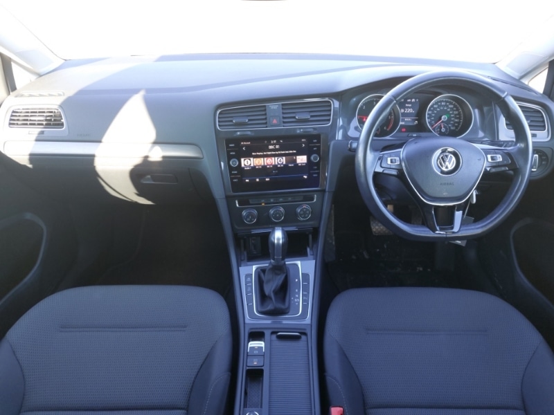 Used Volkswagen Golf 2018 for sale - 76579435: Photo 2