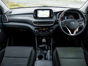 Used Hyundai TUCSON 2018 for sale - 76150650: Photo