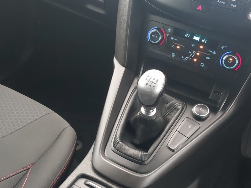 Used Ford Focus 2018 for sale - 76880252: Photo 11