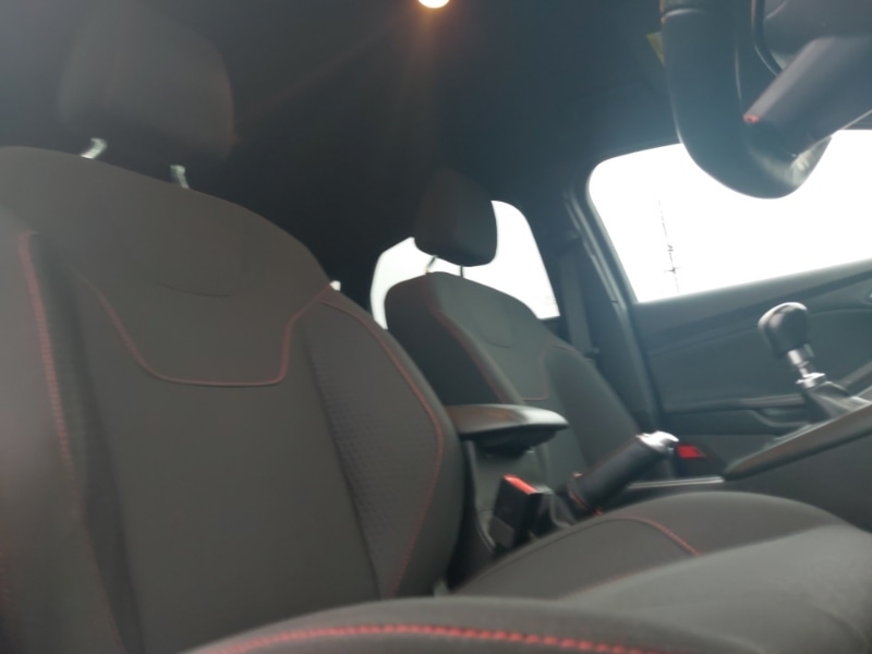 Used Ford Focus 2018 for sale - 76880252: Photo 12