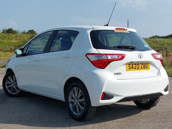 Used Toyota Yaris 2020 for sale - 75595363: Photo