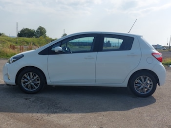 Used Toyota Yaris 2020 for sale - 75595363: Photo