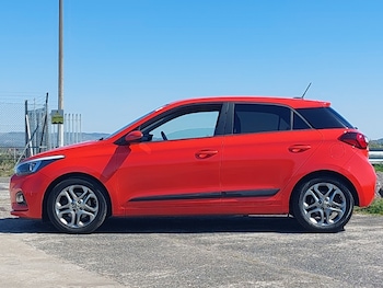 Used Hyundai i20 2018 for sale - 78464353: Photo