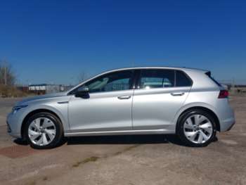 Used Volkswagen Golf 2024 for sale - 74241264: Photo