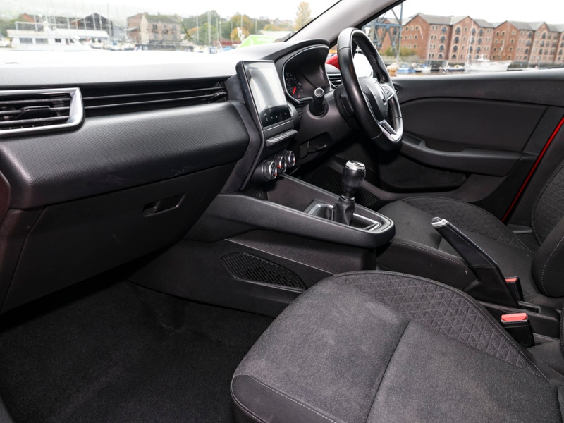 Used Renault Clio 2020 for sale - 76893516: Photo 5