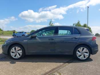 Used Volkswagen Golf 2024 for sale - 74919506: Photo