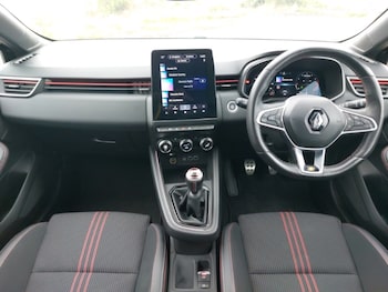 Used Renault Clio 2023 for sale - 76602328: Photo