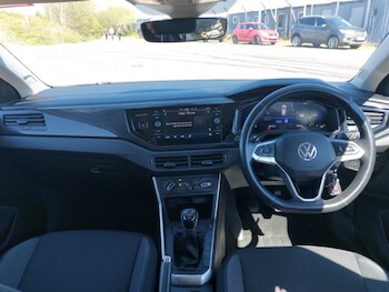 Used Volkswagen Polo 2024 for sale - 78440263: Photo