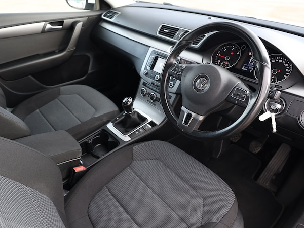 Used Volkswagen Passat 2013 for sale - 76309230: Photo 16
