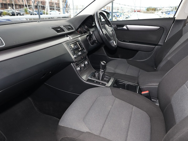 Used Volkswagen Passat 2013 for sale - 76309230: Photo 2