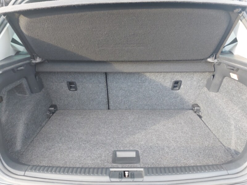 Used Volkswagen Polo 2017 for sale - 76269159: Photo 8