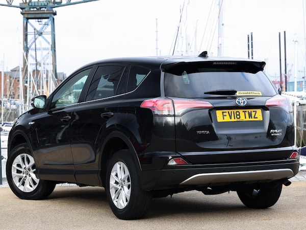 Used Toyota RAV4 2018 for sale - 76233691: Photo 3