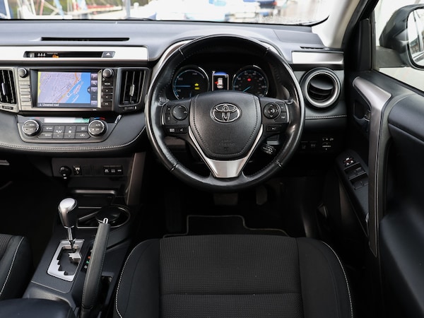 Used Toyota RAV4 2018 for sale - 76233691: Photo 7