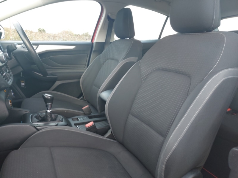 Used Ford Focus 2018 for sale - 76683571: Photo 5