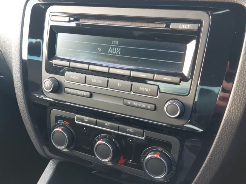 Used Volkswagen Jetta 2015 for sale - 76970256: Photo 13