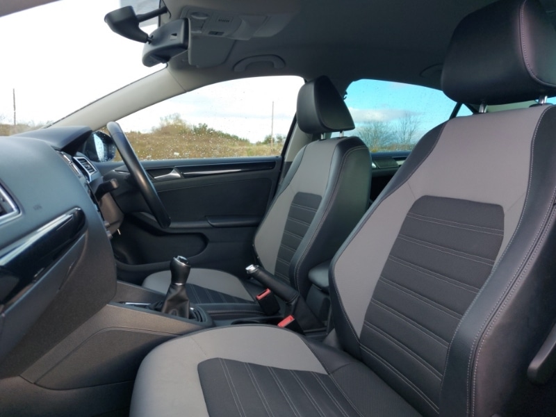 Used Volkswagen Jetta 2015 for sale - 76970256: Photo 5