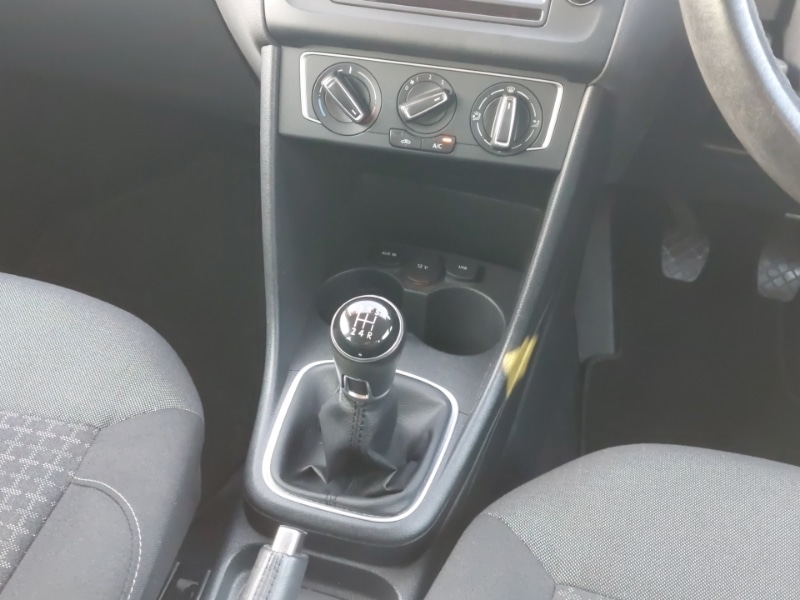 Used Volkswagen Polo 2017 for sale - 76630723: Photo 11