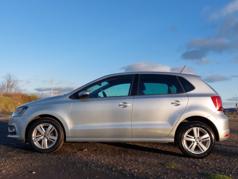 Used Volkswagen Polo 2017 for sale - 76630723: Photo 4