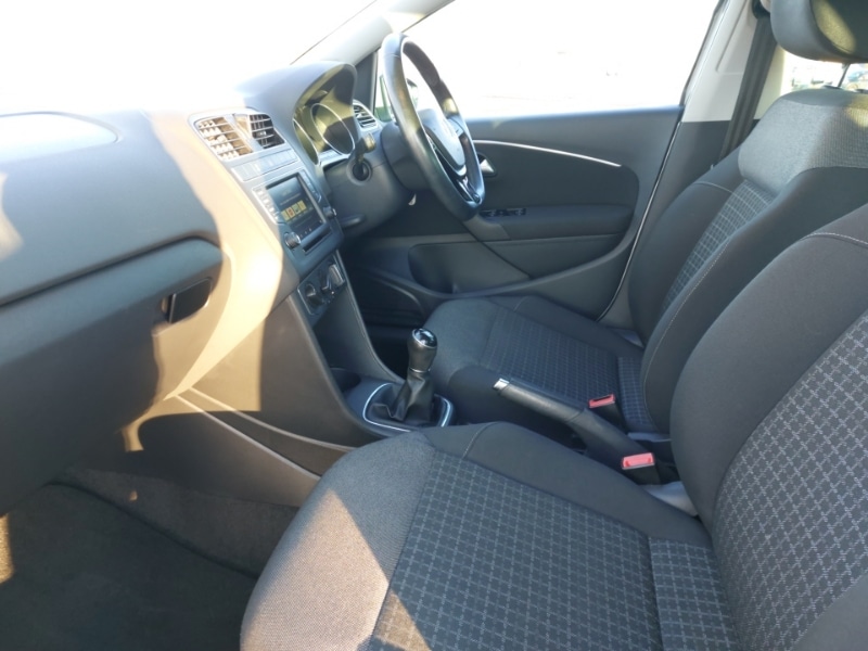 Used Volkswagen Polo 2017 for sale - 76630723: Photo 5