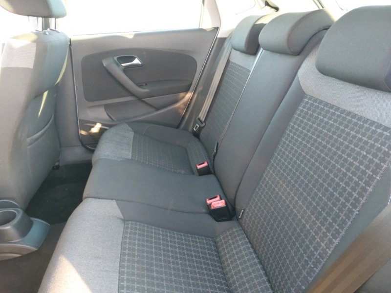 Used Volkswagen Polo 2017 for sale - 76630723: Photo 6