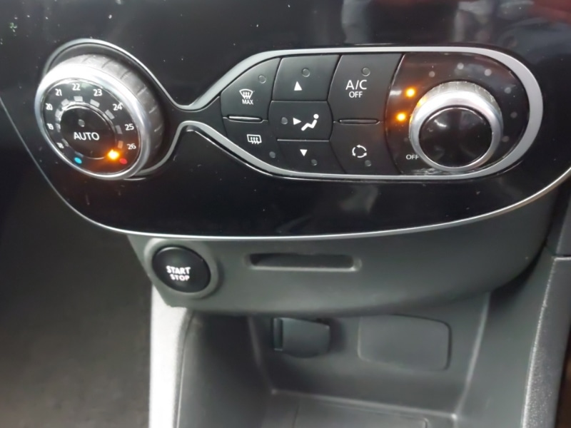 Used Renault Clio 2019 for sale - 77343199: Photo 11