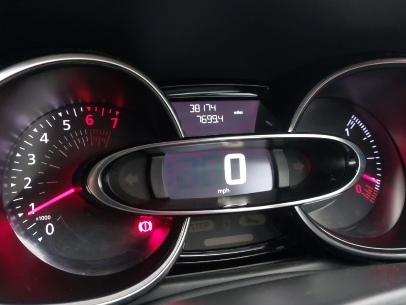 Used Renault Clio 2019 for sale - 77343199: Photo 15