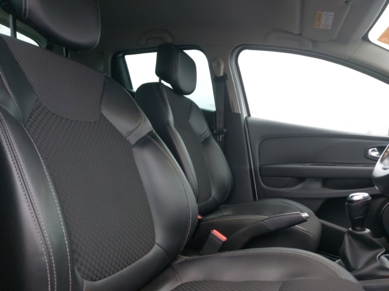 Used Renault Clio 2019 for sale - 77343199: Photo 17