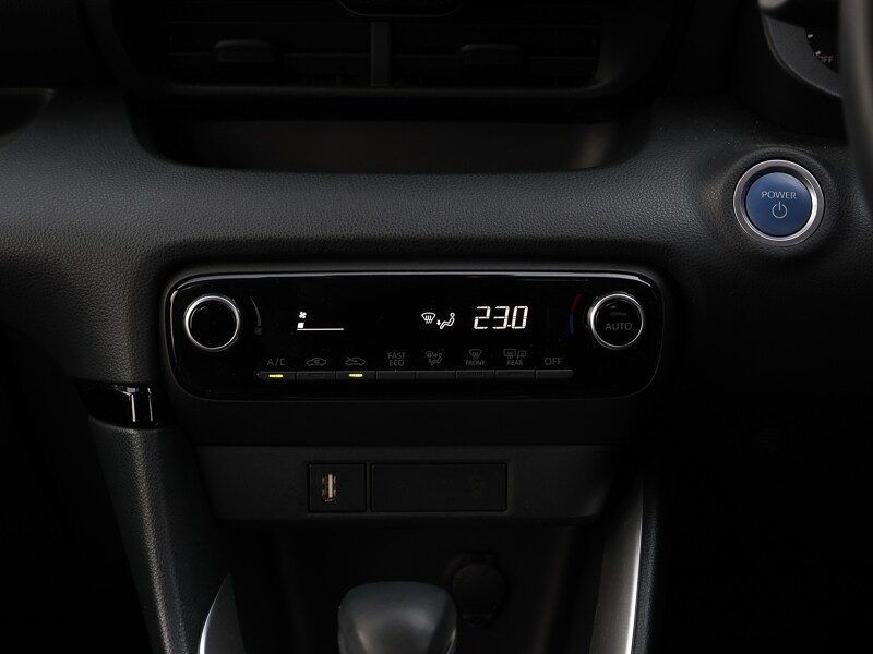 Used Mazda Mazda2 HYBRID 2023 for sale - 77999833: Photo 11