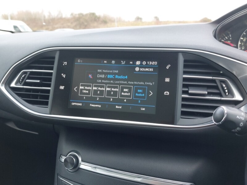 Used Peugeot 308 2018 for sale - 77531055: Photo 10