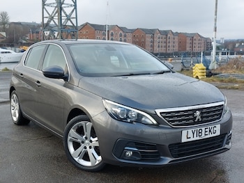 Used Peugeot 308 2018 for sale - 77531055: Photo